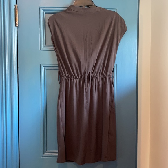 H&M silky dress - Picture 2 of 3